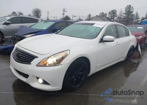 2011 Infiniti G37 Journey z USA, uszkodzony, nr VIN JN1CV6AP4BM304623